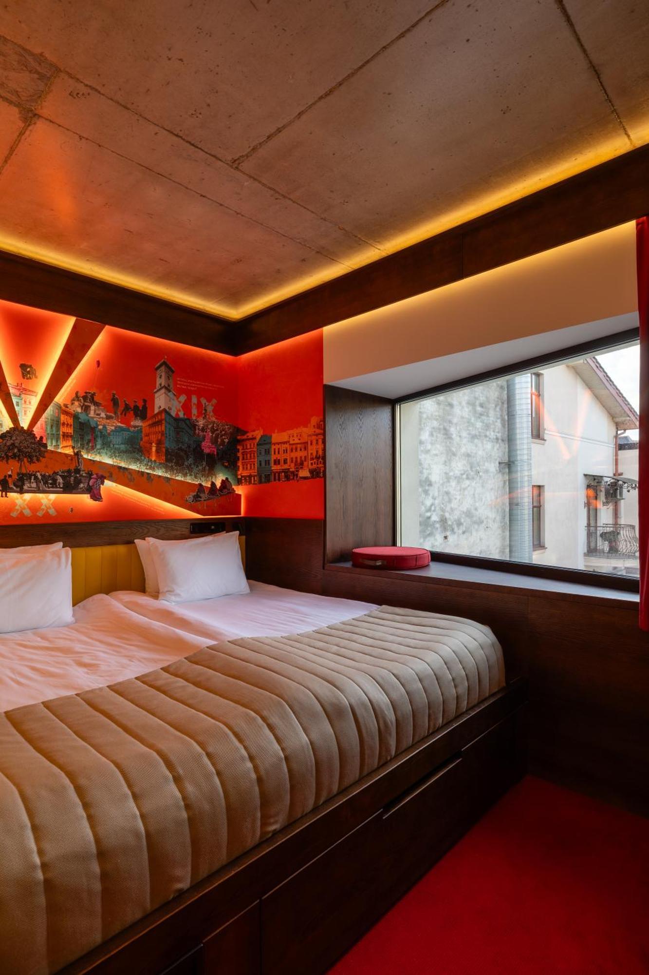 !Fest Hotel Rynok Square Lviv Exterior photo