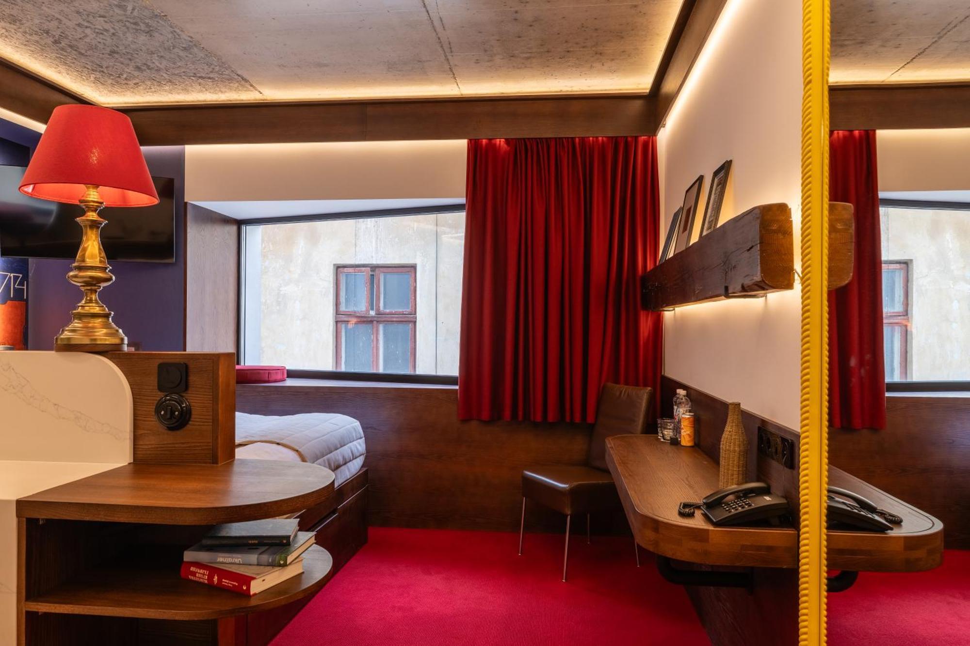 !Fest Hotel Rynok Square Lviv Exterior photo