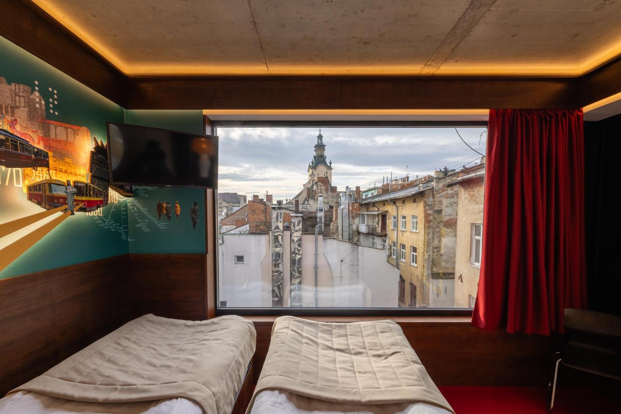 !Fest Hotel Rynok Square Lviv Exterior photo