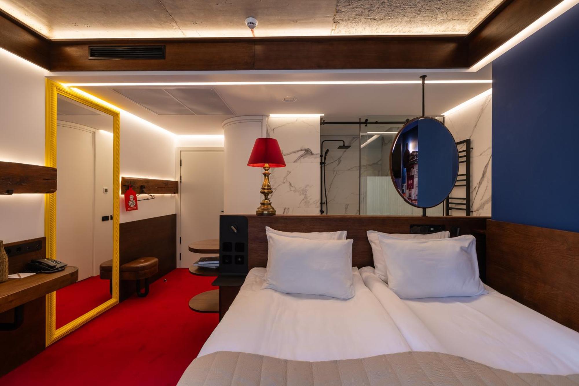 !Fest Hotel Rynok Square Lviv Exterior photo