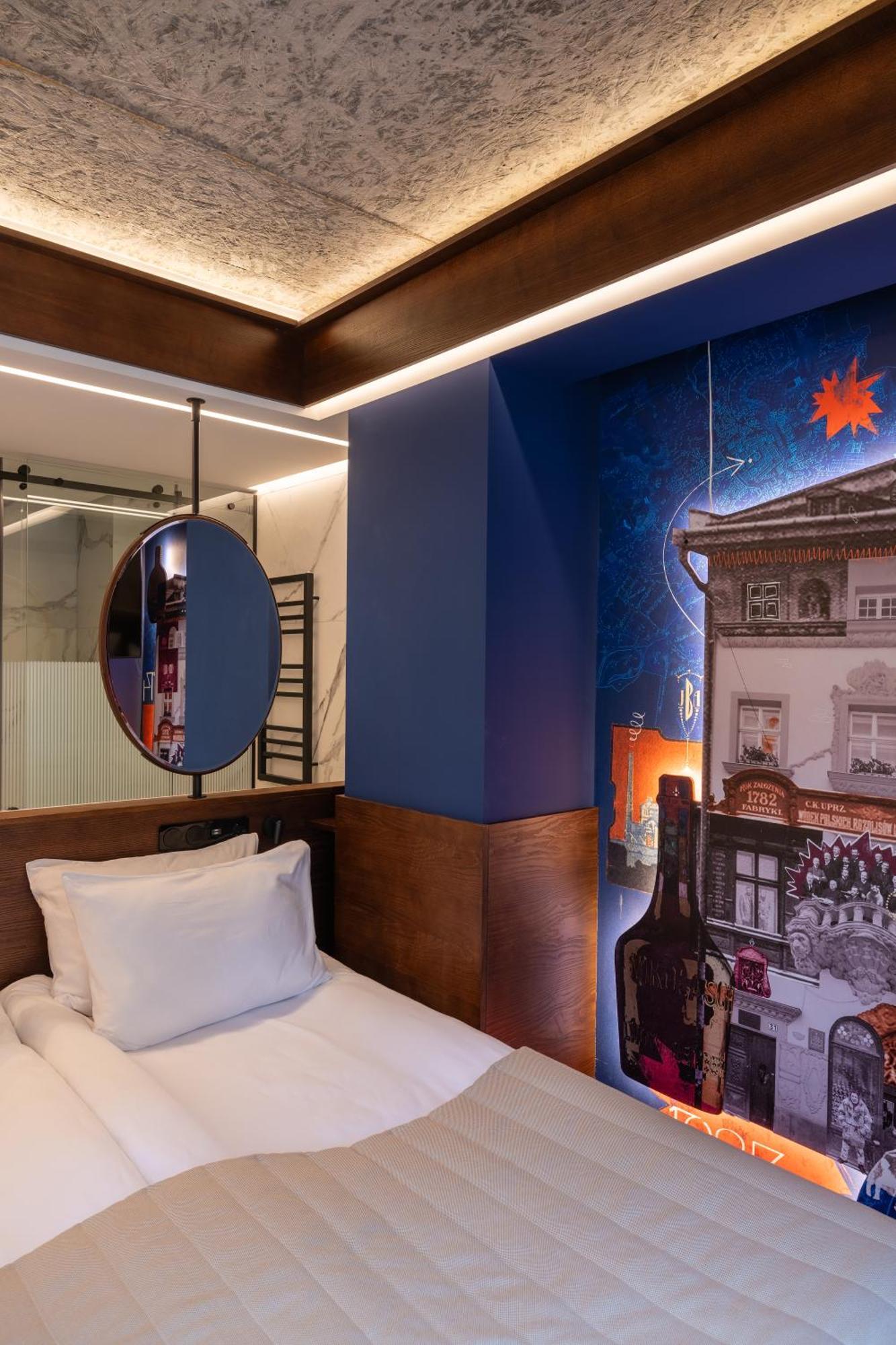 !Fest Hotel Rynok Square Lviv Exterior photo